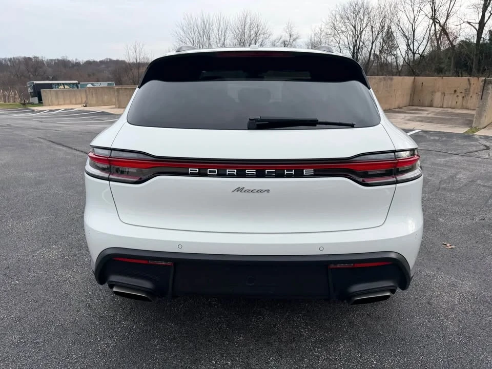 2023 Porsche Macan - Image 6 of 10