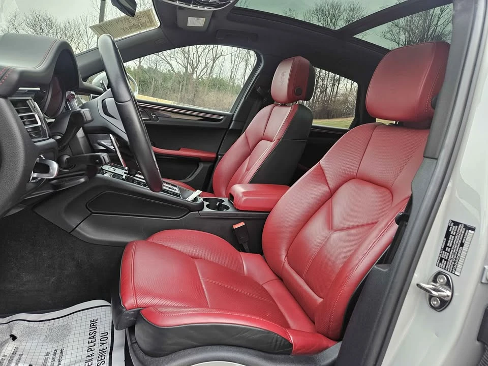 2023 Porsche Macan - Image 6 of 15