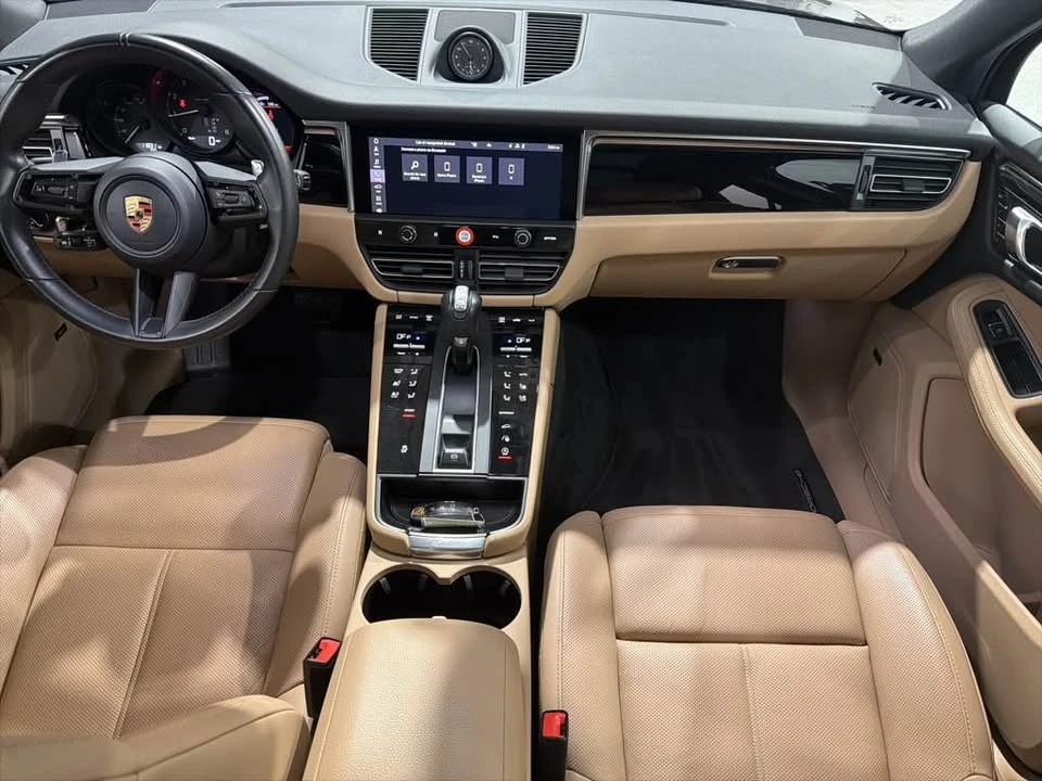 2023 Porsche Macan - Image 9 of 17