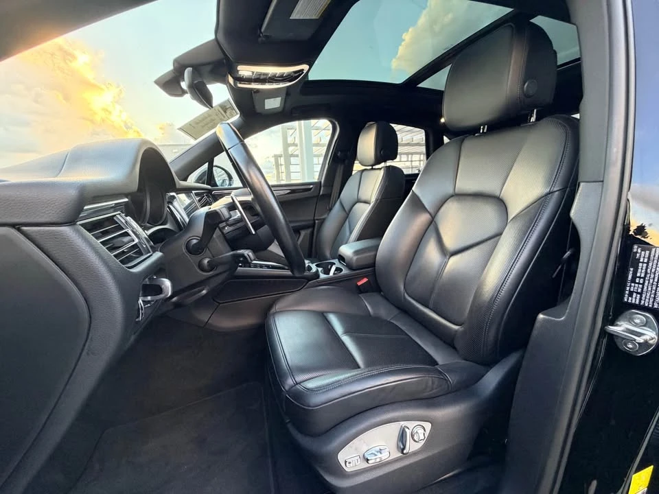 2023 Porsche Macan T - Image 3 of 9