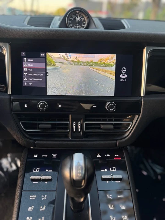 2023 Porsche Macan T - Image 6 of 17