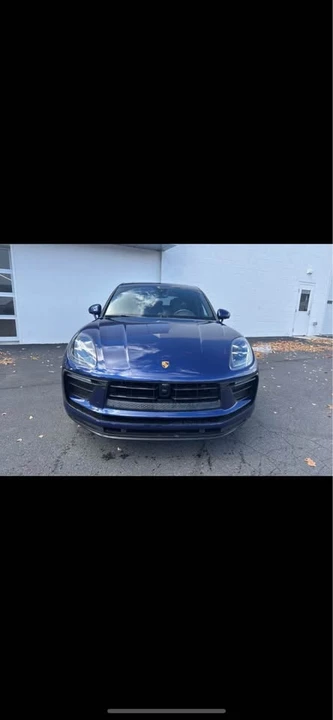 2023 Porsche Macan T - Image 3 of 7