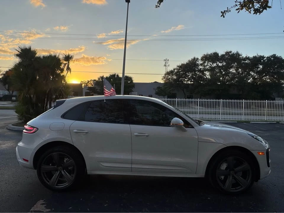 2023 Porsche Macan T - Image 3 of 17