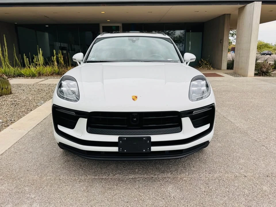 2023 Porsche Macan T - Image 7 of 15
