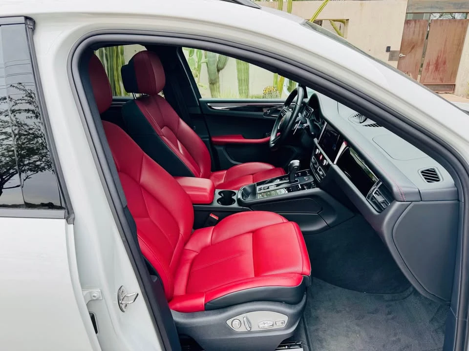 2023 Porsche Macan T - Image 15 of 15