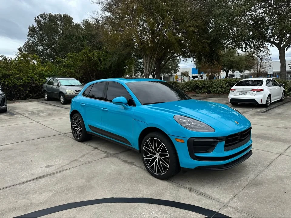 2023 Porsche Macan T - Image 6 of 11