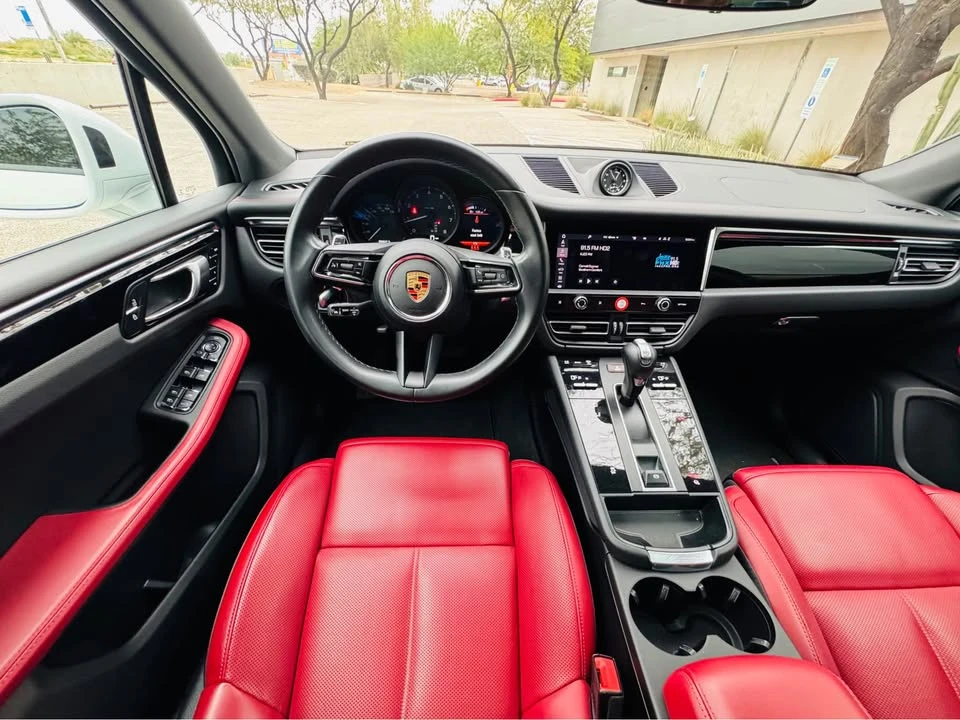 2023 Porsche Macan T - Image 9 of 15