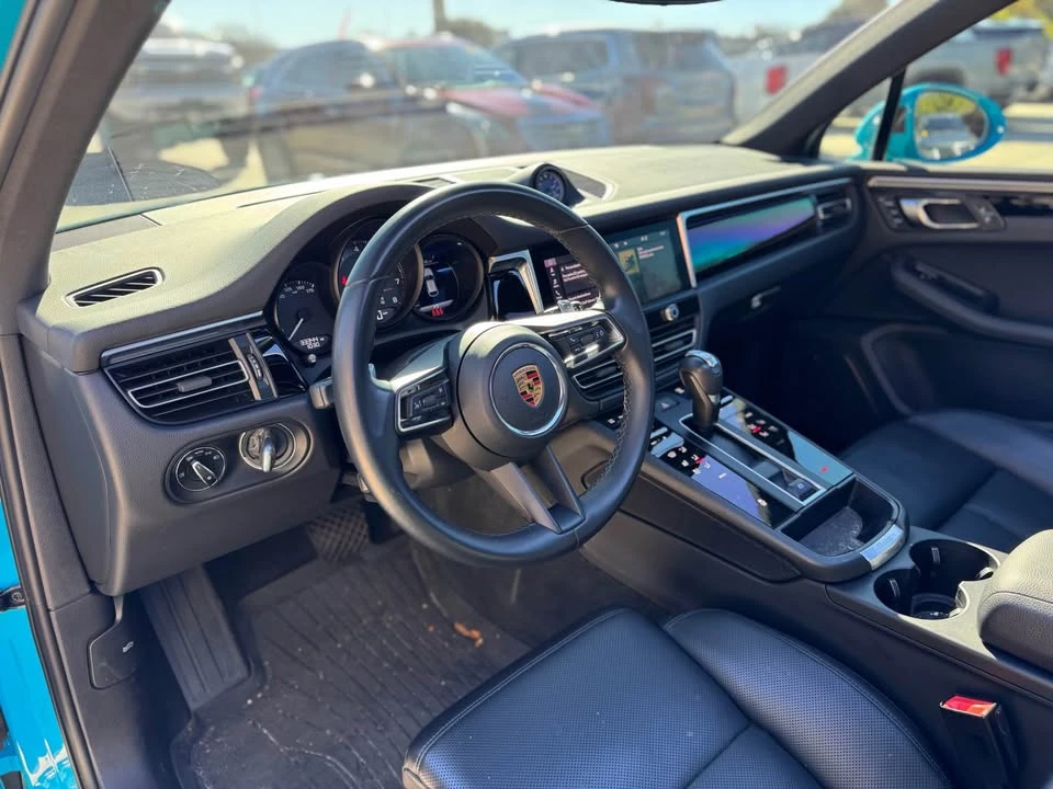 2023 Porsche Macan T - Image 12 of 13