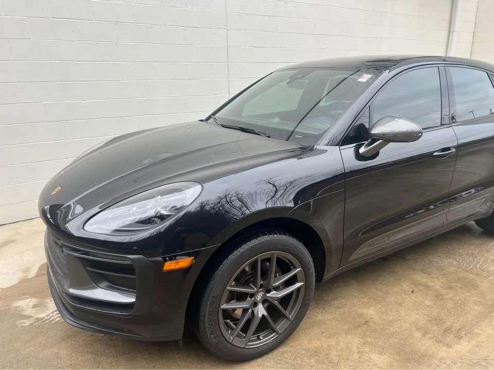 2023 Porsche Macan T - Image 5 of 12