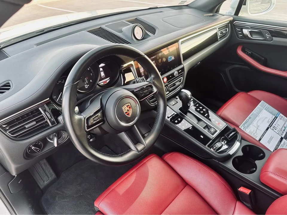 2023 Porsche Macan T - Image 4 of 20