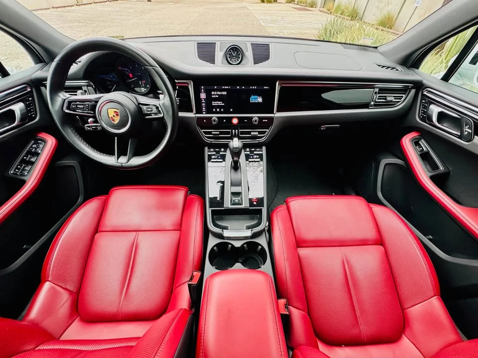 2023 Porsche Macan T - Image 9 of 20