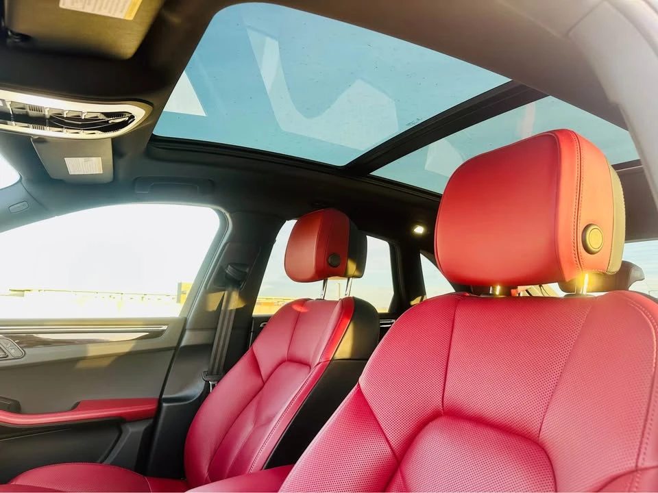 2023 Porsche Macan T - Image 7 of 20