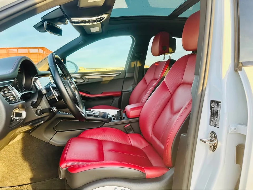 2023 Porsche Macan T - Image 6 of 20