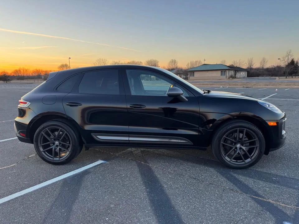 2023 Porsche Macan T - Image 7 of 20