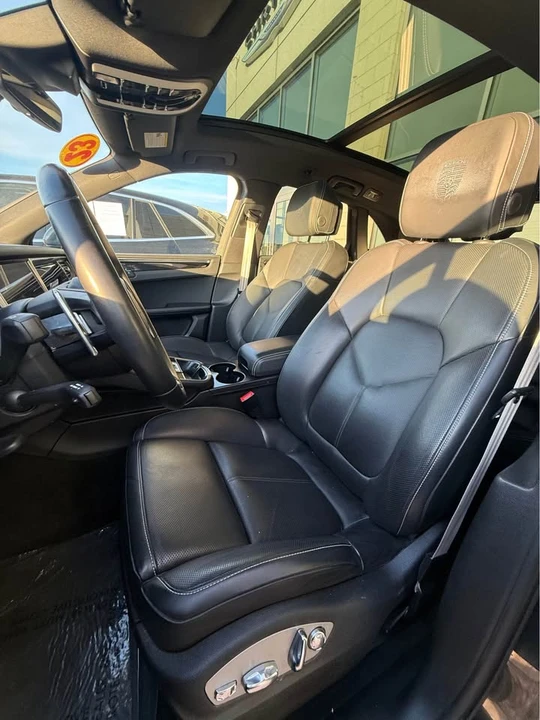 2023 Porsche Macan T - Image 4 of 17