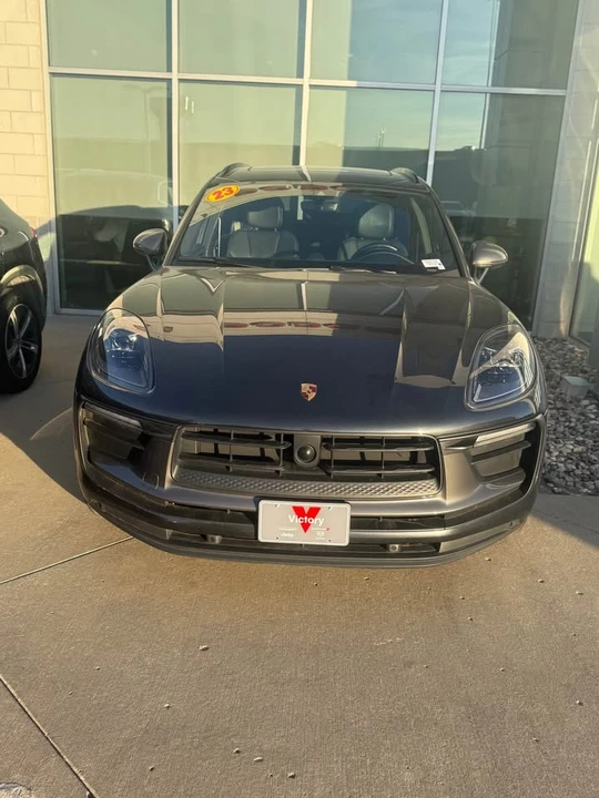 2023 Porsche Macan T - Image 16 of 17