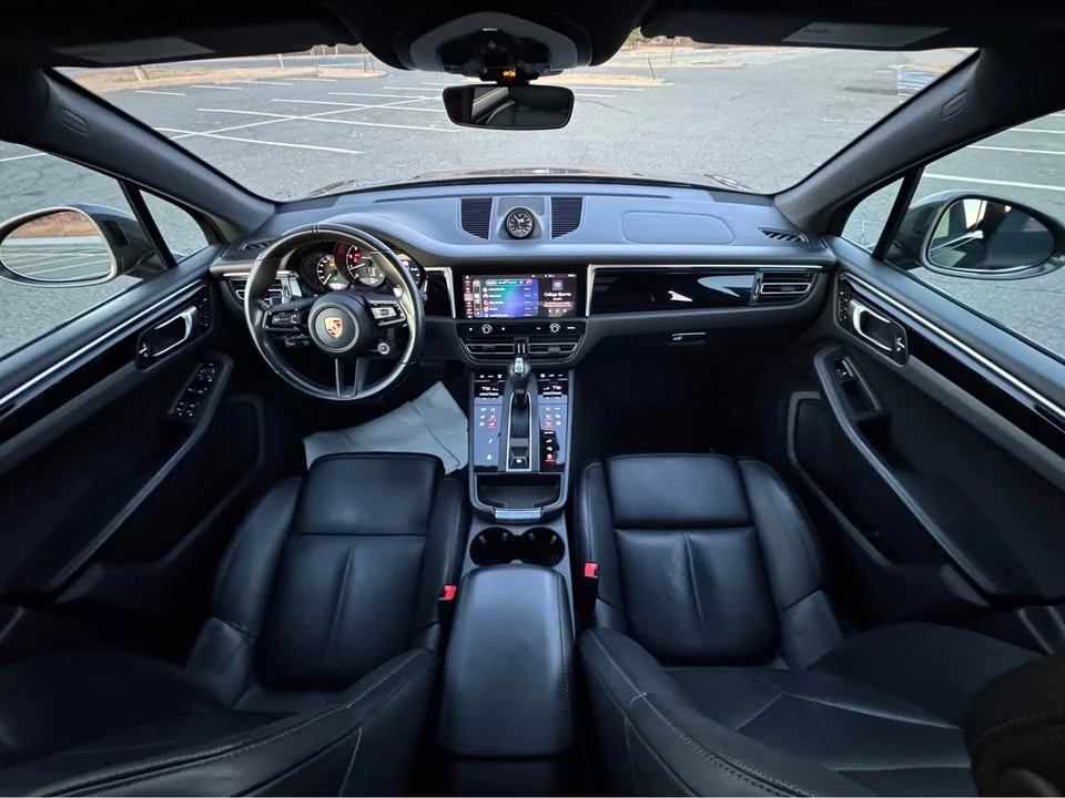 2023 Porsche Macan T - Image 15 of 20