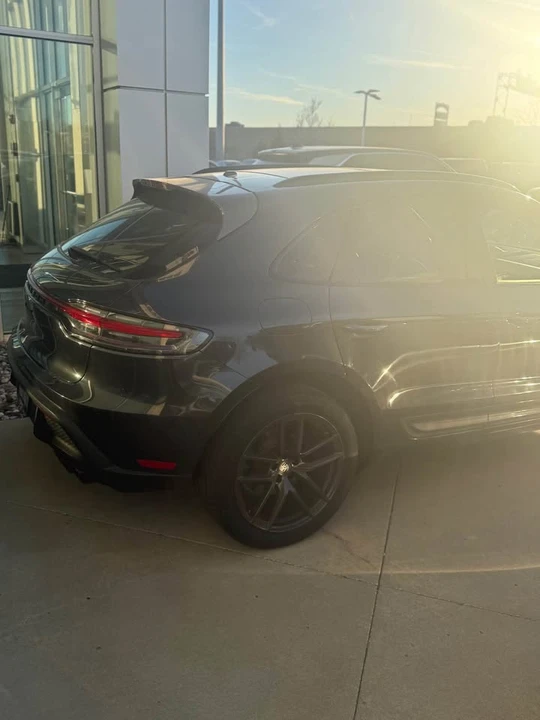 2023 Porsche Macan T - Image 14 of 17