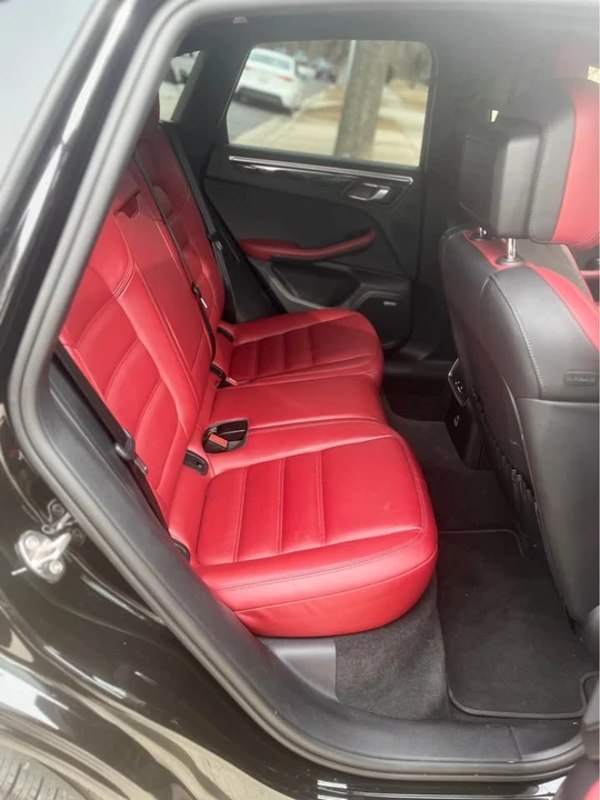 2023 Porsche Macan T - Image 8 of 15