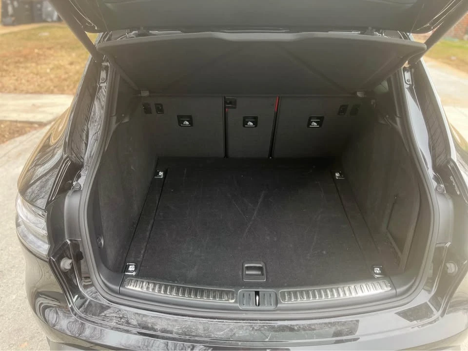 2023 Porsche Macan T - Image 7 of 15