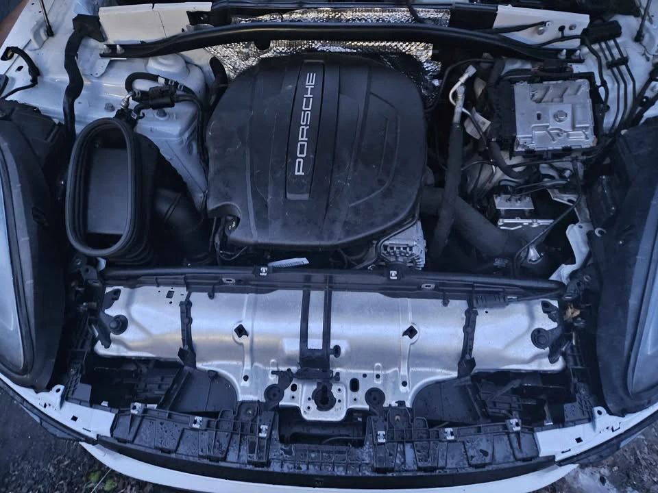 2023 Porsche Macan T - Image 5 of 11