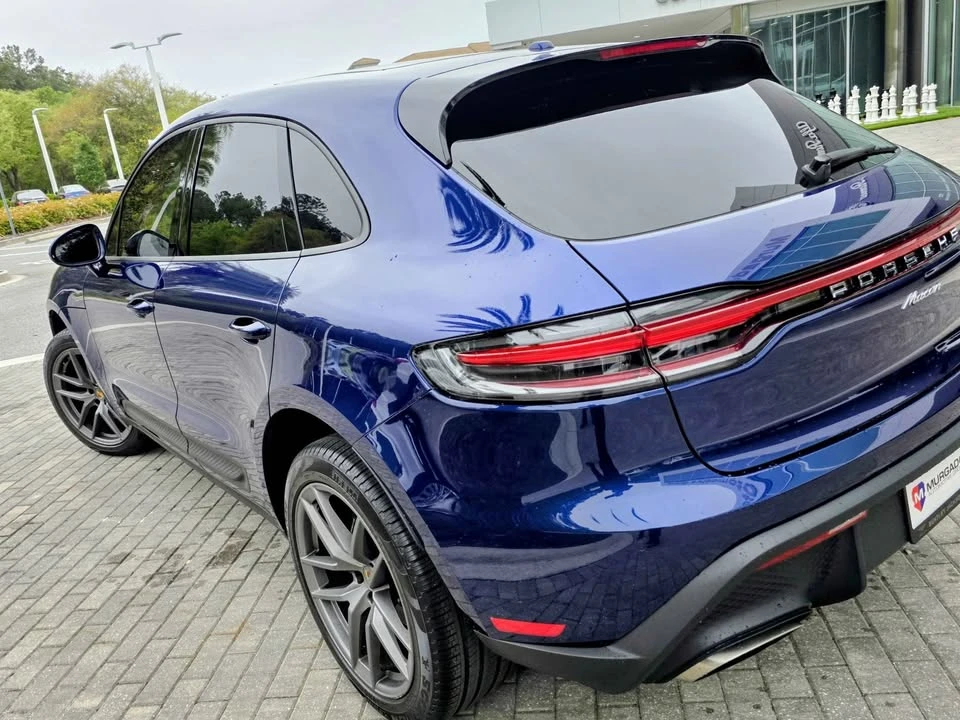 2023 Porsche Macan T - Image 4 of 5