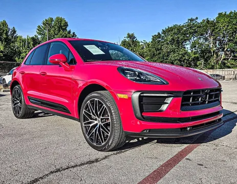 2023 Porsche Macan T