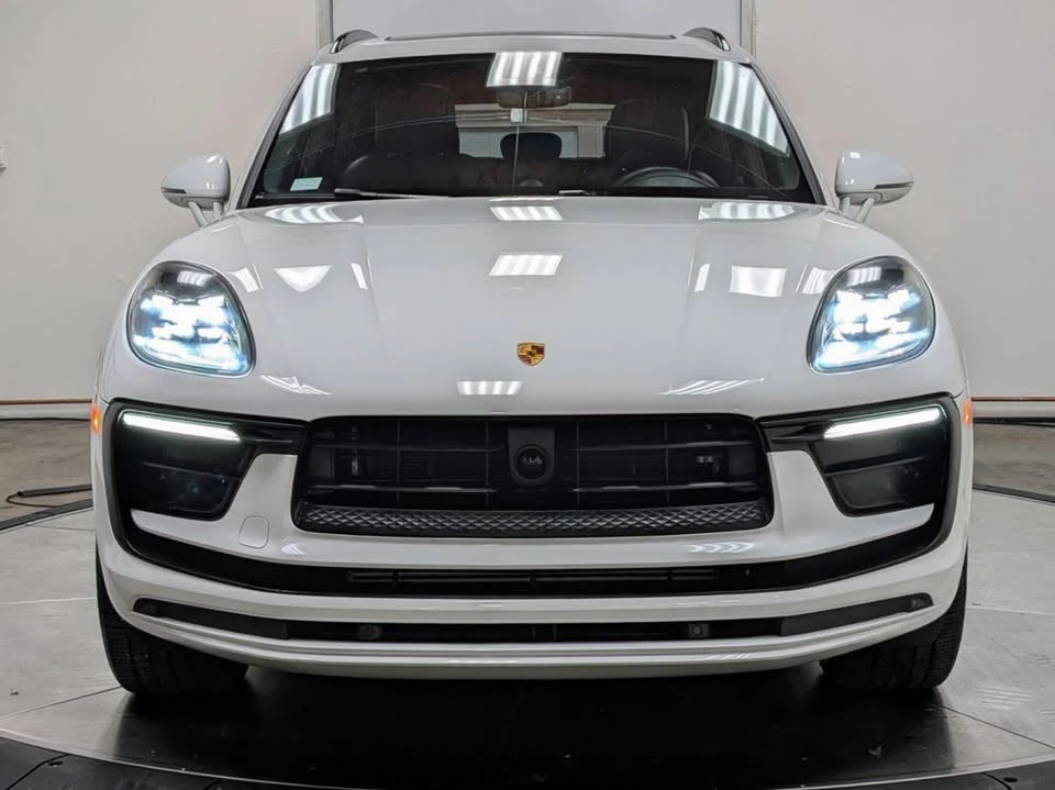 2023 Porsche Macan - Image 3 of 20
