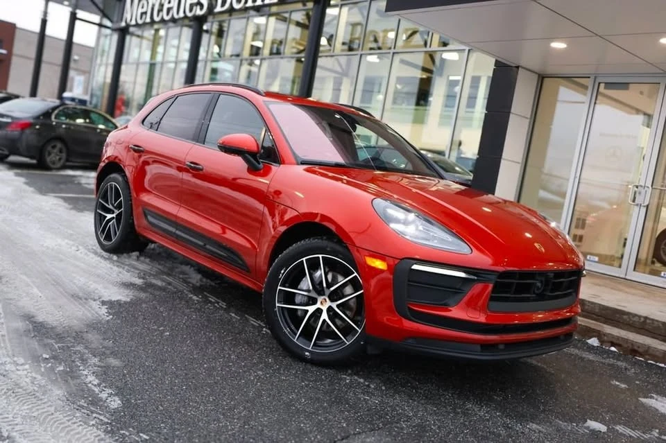 2023 Porsche Macan - Image 6 of 10