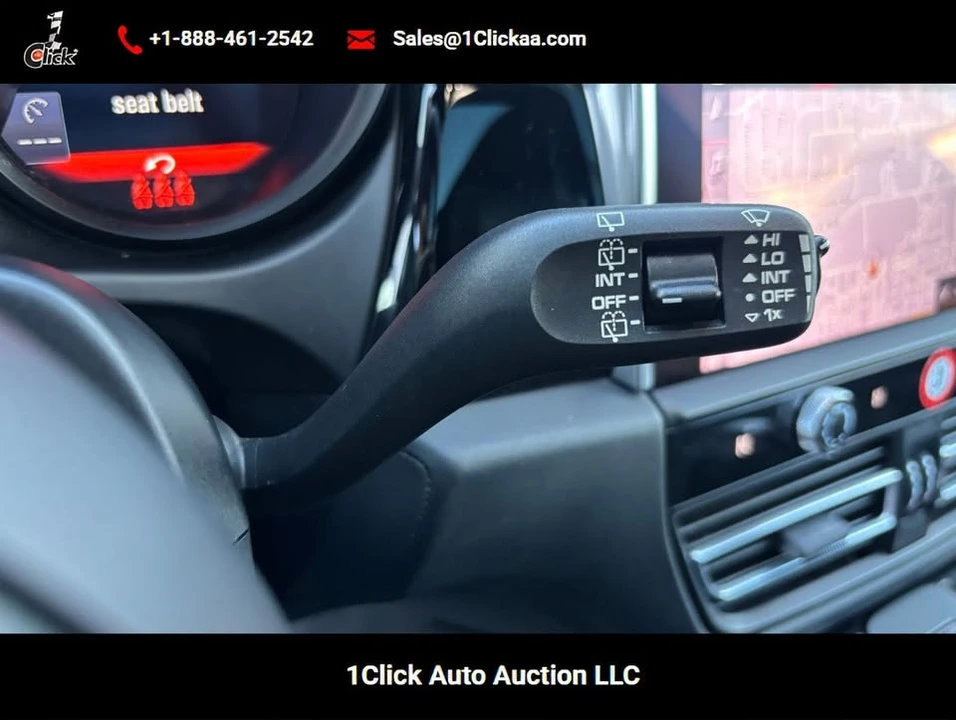 2023 Porsche Macan - Image 11 of 20