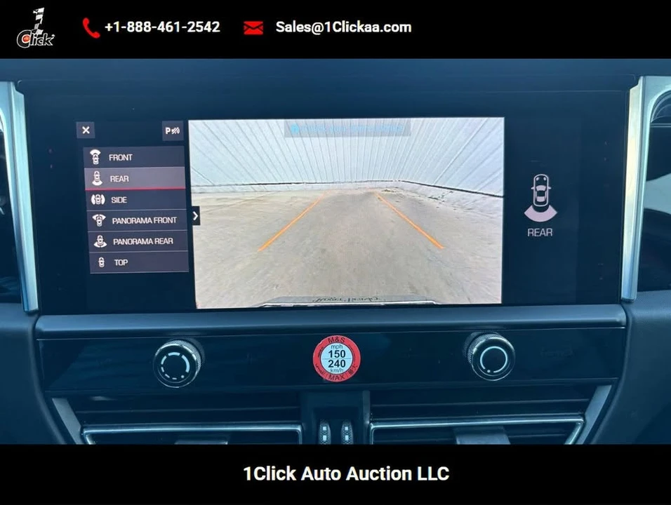 2023 Porsche Macan - Image 15 of 20