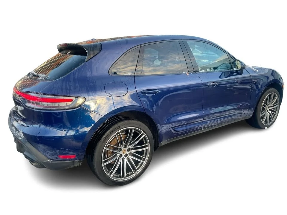 2023 Porsche Macan - Image 15 of 20