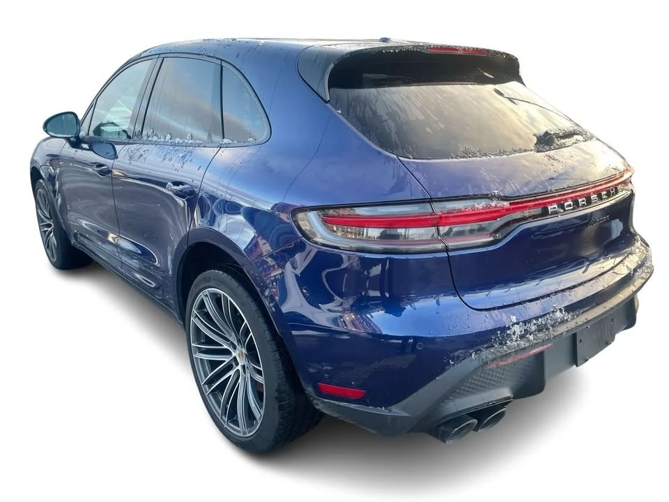 2023 Porsche Macan - Image 10 of 20