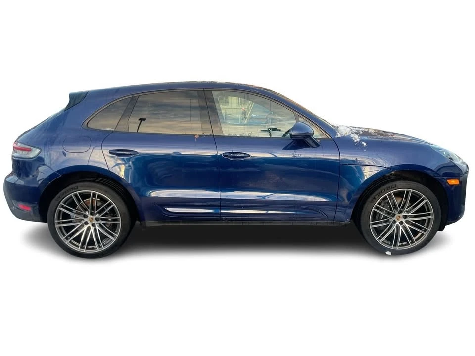 2023 Porsche Macan - Image 16 of 20