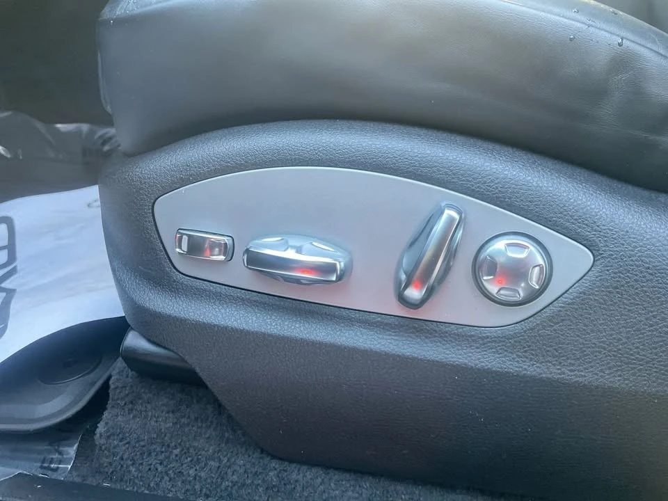 2023 Porsche Macan - Image 20 of 20