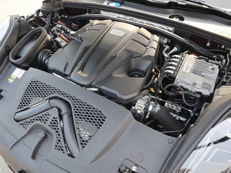 2023 Porsche Macan GTS - Image 15 of 20