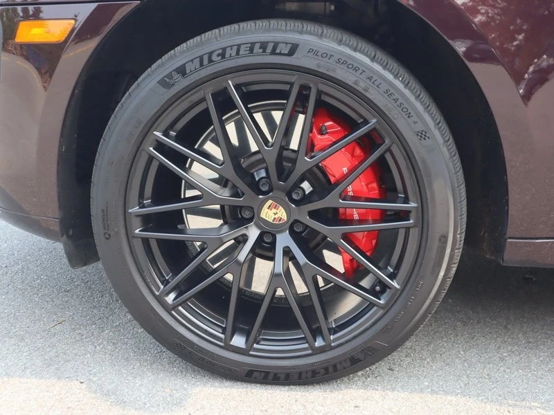 2023 Porsche Macan GTS - Image 16 of 20