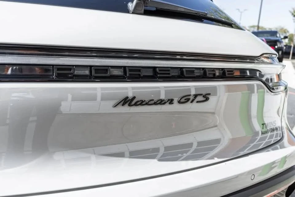 2023 Porsche Macan GTS - Image 19 of 20