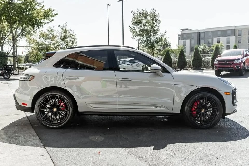 2023 Porsche Macan GTS - Image 2 of 20