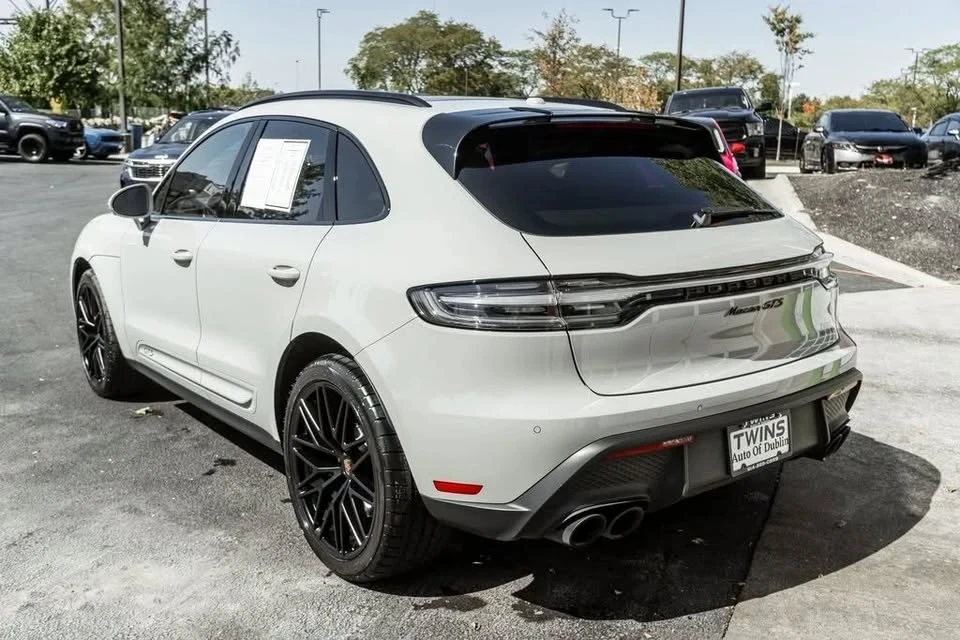 2023 Porsche Macan GTS - Image 18 of 19