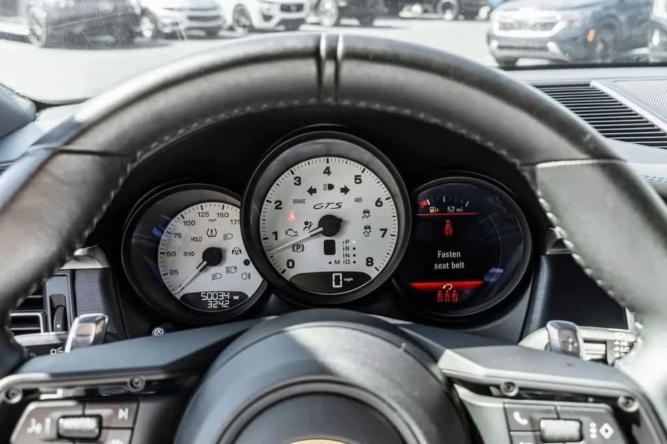 2023 Porsche Macan GTS - Image 9 of 19