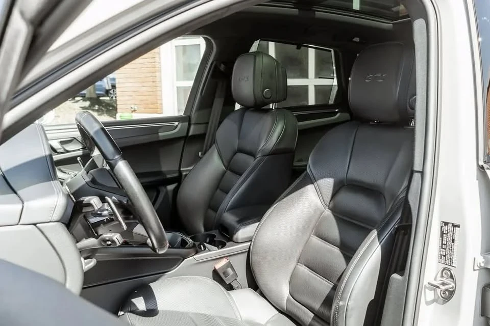 2023 Porsche Macan GTS - Image 5 of 19