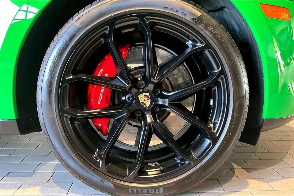 2023 Porsche Macan GTS - Image 11 of 20
