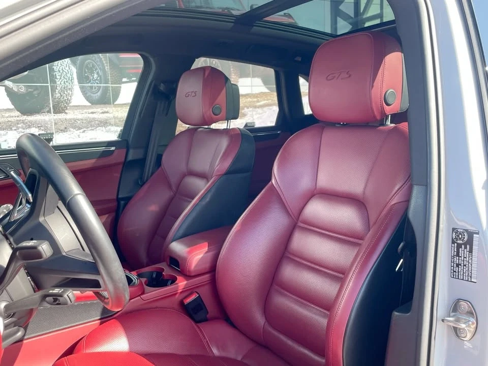 2023 Porsche Macan GTS - Image 3 of 11