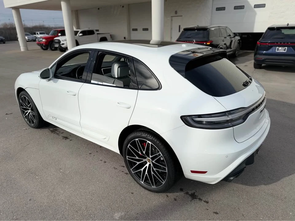 2023 Porsche Macan GTS - Image 17 of 18