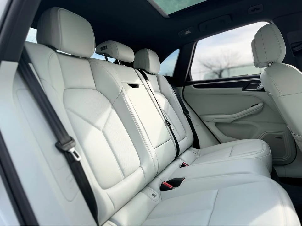 2023 Porsche Macan GTS - Image 15 of 18