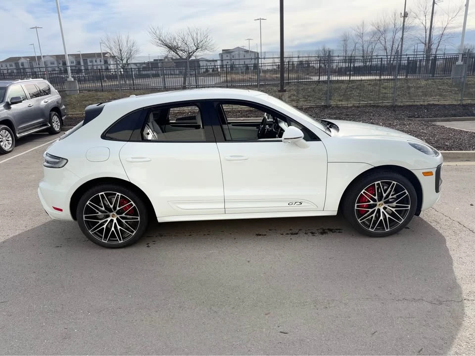 2023 Porsche Macan GTS - Image 11 of 18