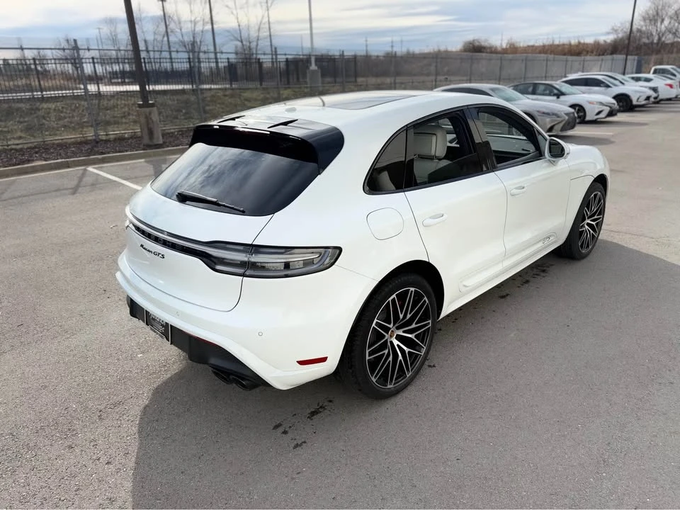 2023 Porsche Macan GTS - Image 16 of 18