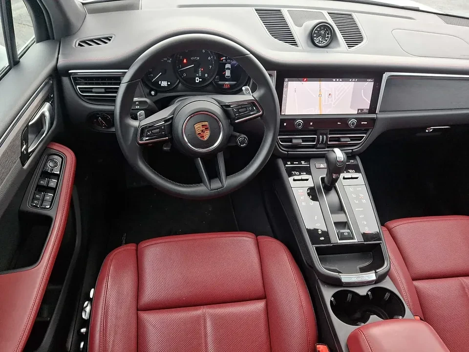 2023 Porsche Macan GTS - Image 10 of 14