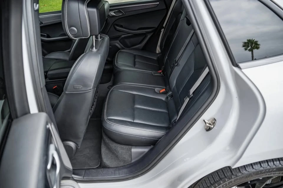 2023 Porsche Macan GTS - Image 12 of 13